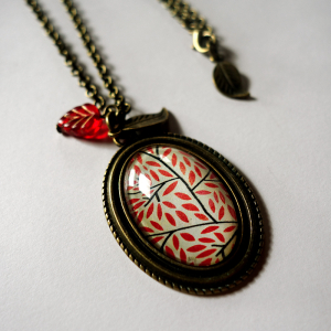 Collier vintage Feuillage rouge
