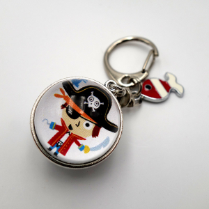 Reversible keychain Tiny pirate