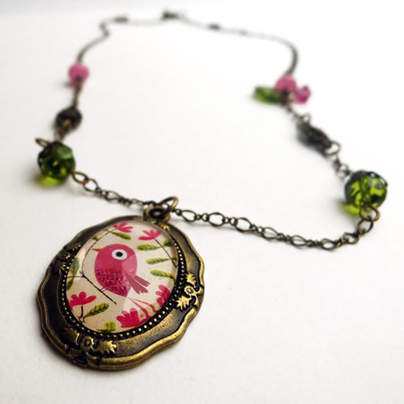 Collier vintage Le bel oiseau rose