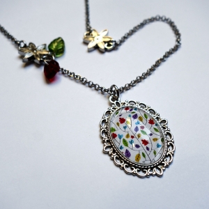Vintage necklace Colors